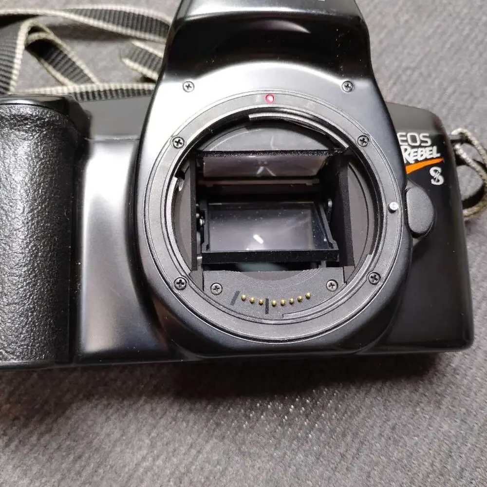 Canon EOS Rebel S 35mm Film SLR Camera Body w Strap Untested AsIs